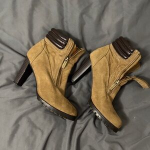 2 Lips Too Tan Heeled Boots